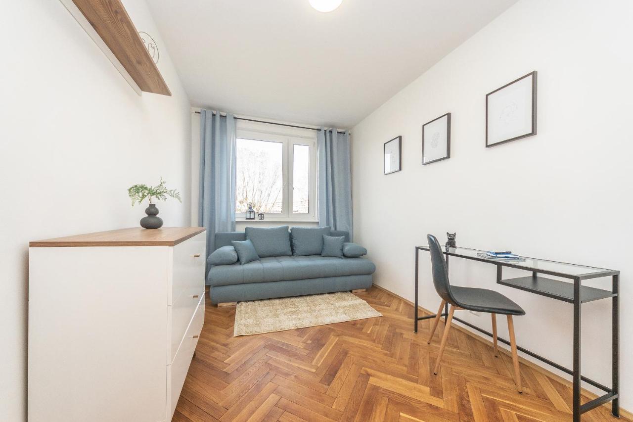 Glow Apartments, Apartament Kolobrzeska Γκντανσκ Εξωτερικό φωτογραφία