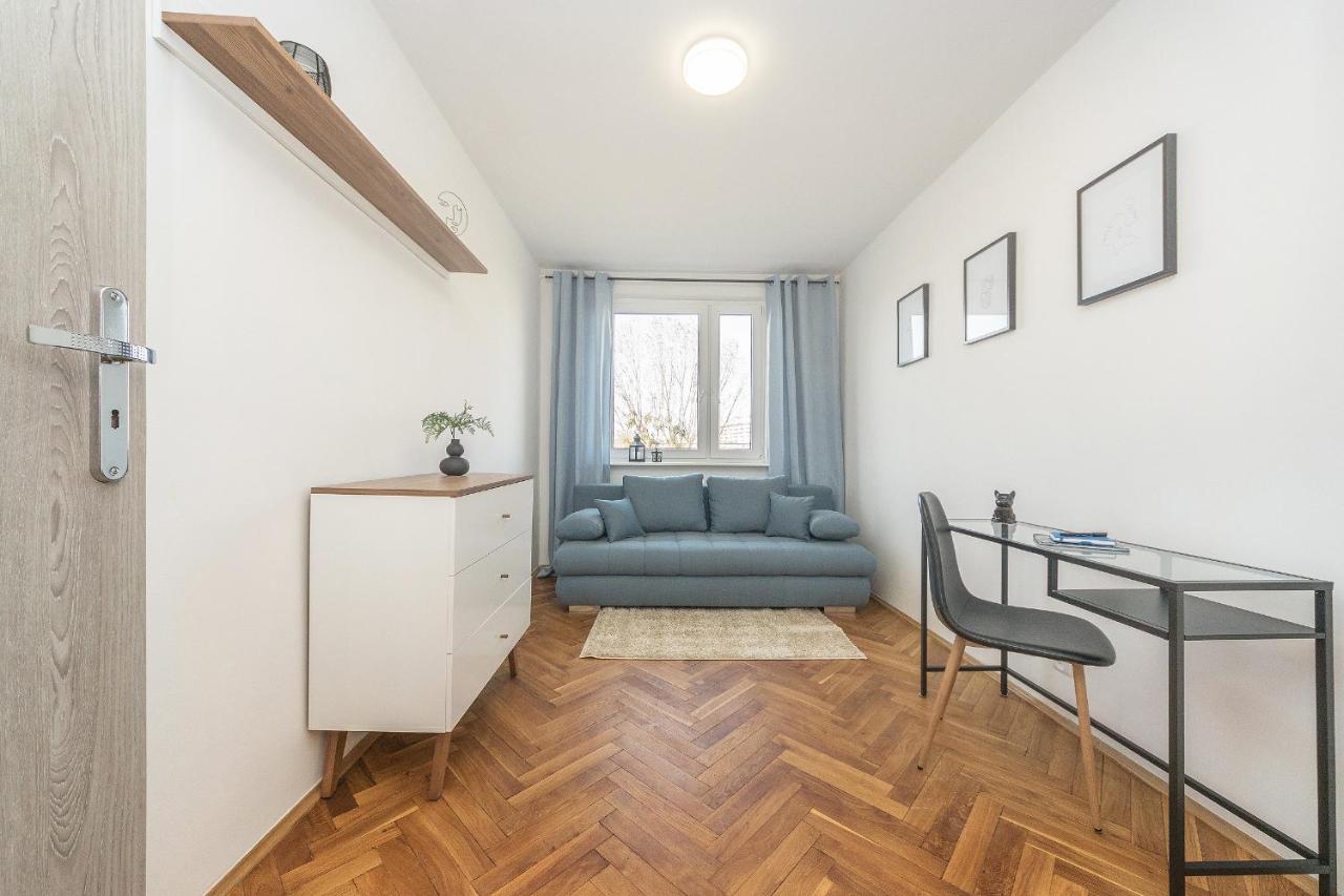 Glow Apartments, Apartament Kolobrzeska Γκντανσκ Εξωτερικό φωτογραφία