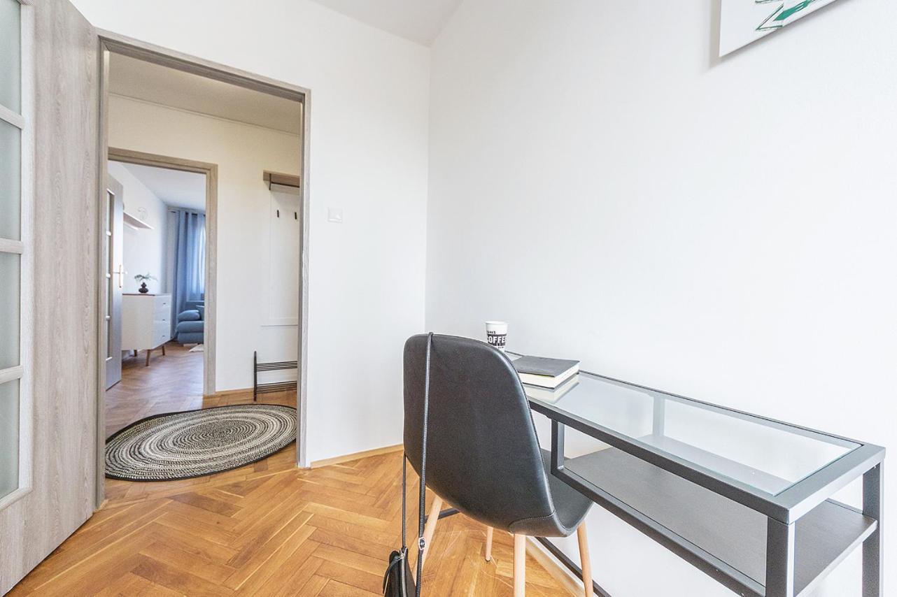 Glow Apartments, Apartament Kolobrzeska Γκντανσκ Εξωτερικό φωτογραφία