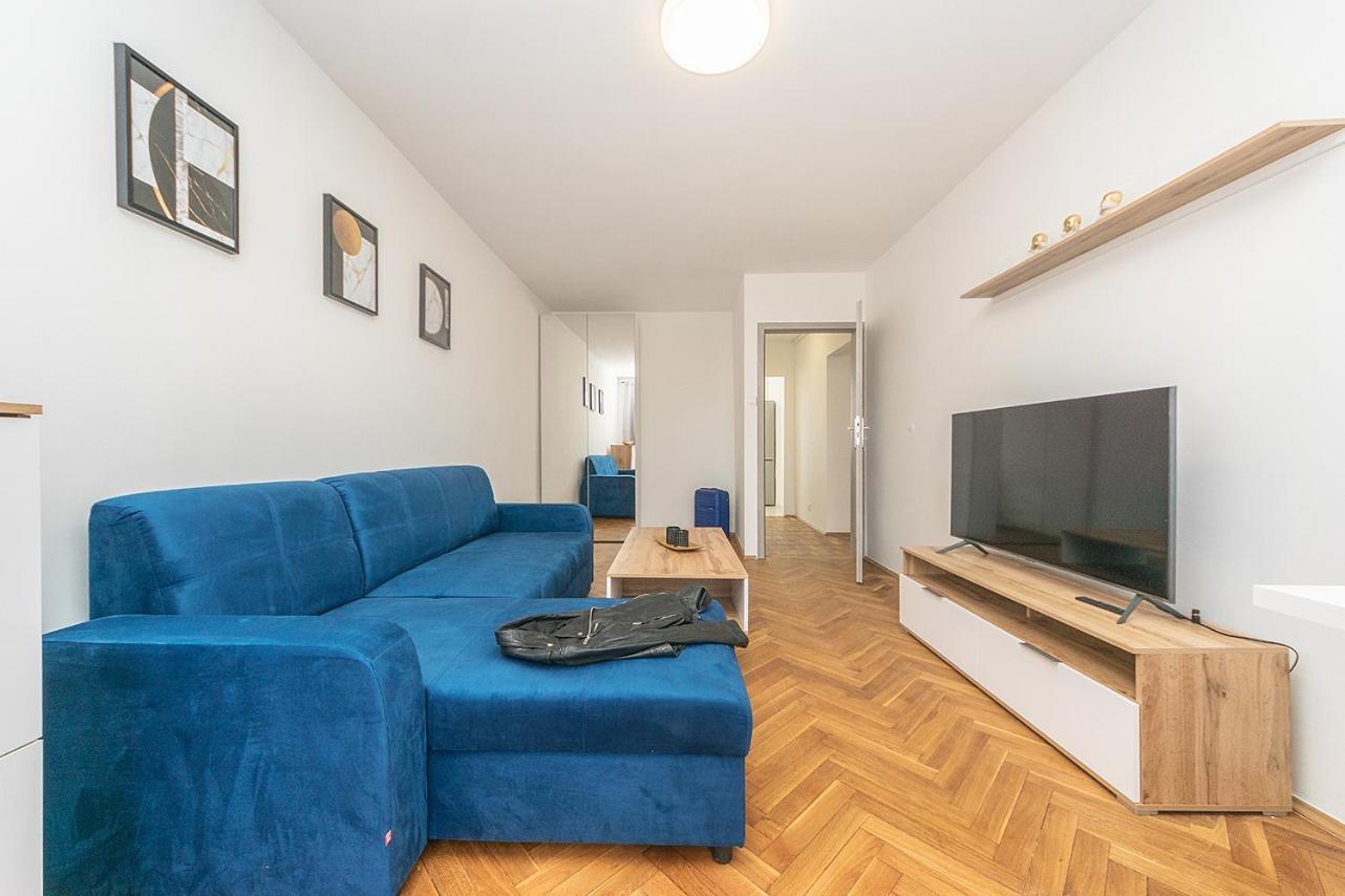 Glow Apartments, Apartament Kolobrzeska Γκντανσκ Εξωτερικό φωτογραφία
